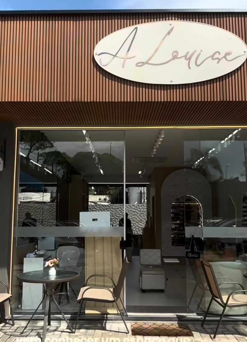 Fachada do A Louise
